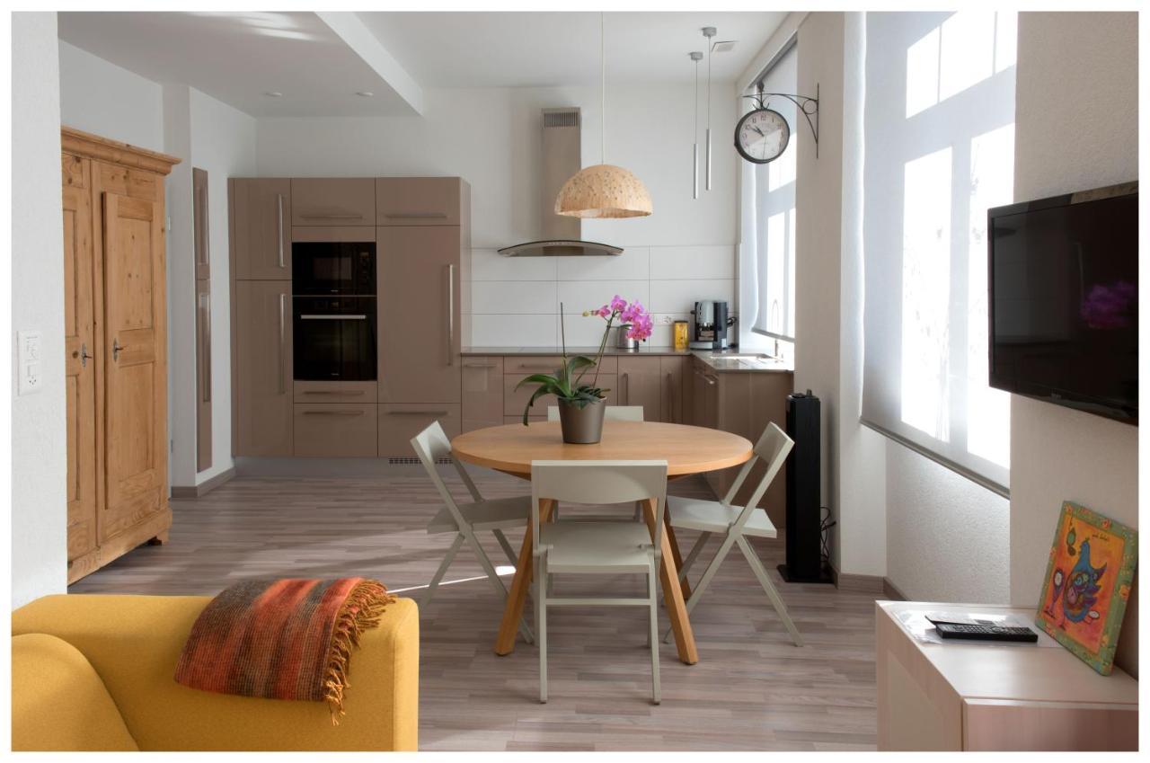 Les logis de l'horloger Appartement La Chaux De Fonds Buitenkant foto